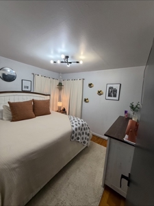 Welcome to this adorably updated 2 bedroom, 2 bath, Charming Home - image 6