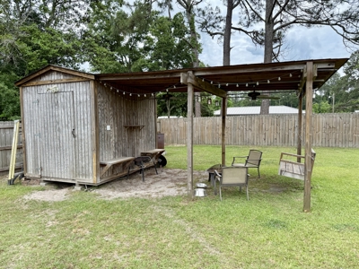 Home for sale with 4 Bed/1Bath in Geneva, Alabama in town - image 29