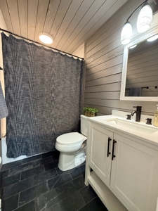 Home for sale with 4 Bed/1Bath in Geneva, Alabama in town - image 6
