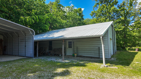 Home on land for sale in Hickory County Missouri - image 11