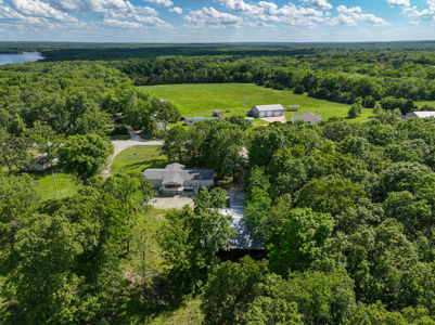 Home on land for sale in Hickory County Missouri - image 3