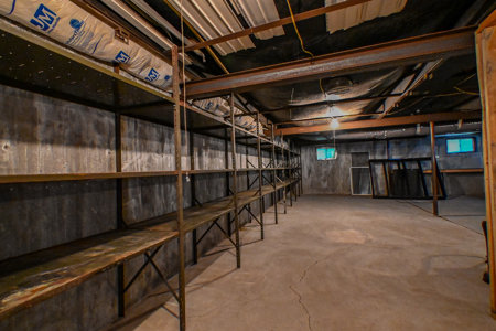 Home on land for sale in Hickory County Missouri - image 48