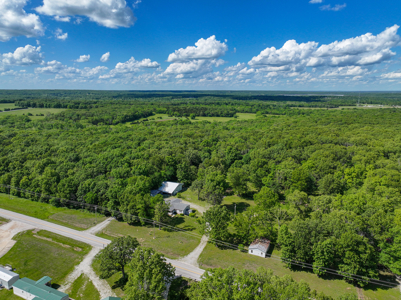 Home on land for sale in Hickory County Missouri - image 5