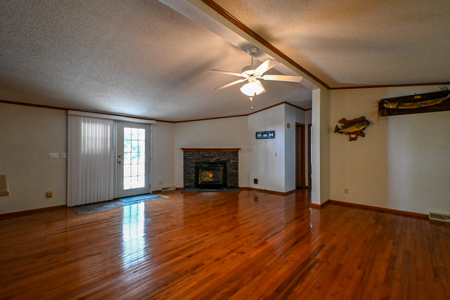 Home on land for sale in Hickory County Missouri - image 28