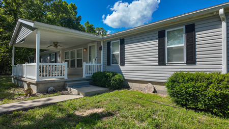 Home on land for sale in Hickory County Missouri - image 6