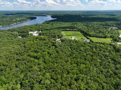 Home on land for sale in Hickory County Missouri - image 19