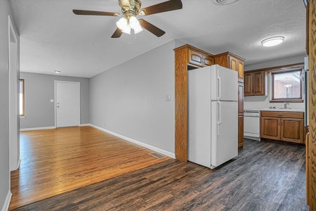 Home for Sale in Clinton, Custer County, Oklahoma - image 9