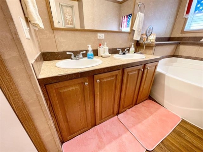 Two homes for sale Ash Flat, AR - image 19