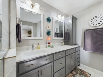 Luxury and Comfort Meet in This Gorgeous Move-In Ready Home - image 10