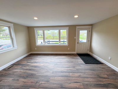 3 Bedroom Renovated Ranch in Lincoln, Maine - image 11