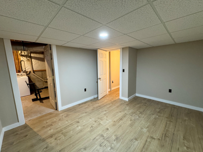 3 Bedroom Renovated Ranch in Lincoln, Maine - image 27