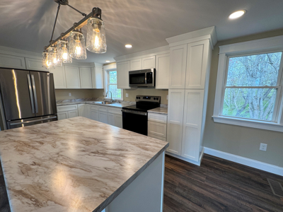3 Bedroom Renovated Ranch in Lincoln, Maine - image 10