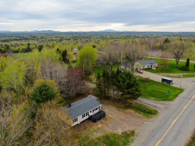 3 Bedroom Renovated Ranch in Lincoln, Maine - image 3