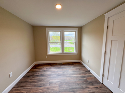3 Bedroom Renovated Ranch in Lincoln, Maine - image 13