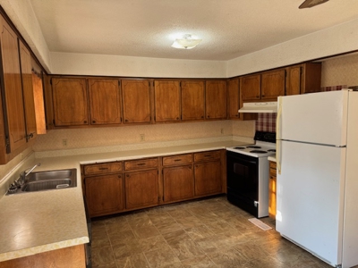 Home In Town Of Salem Arkansas For Sale - image 22
