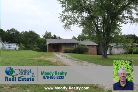 Home In Town Of Salem Arkansas For Sale - image 27
