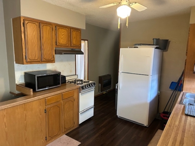 1565 High Street Waynoka, OK Located in friendly neighborhood - image 4