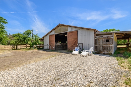 Davis, California Horse Properties with Country Homes for Sale - image 32