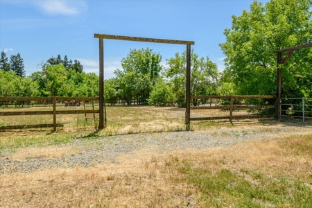 Davis, California Horse Properties with Country Homes for Sale - image 30