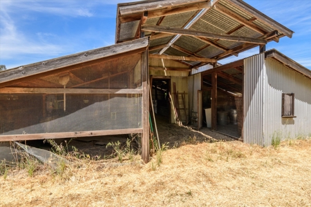 Davis, California Horse Properties with Country Homes for Sale - image 36