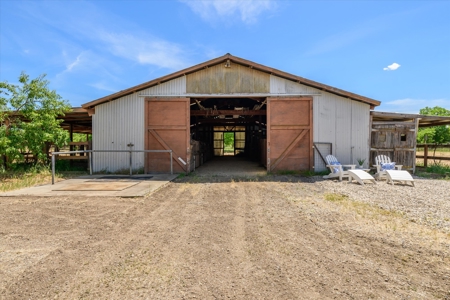 Davis, California Horse Properties with Country Homes for Sale - image 33