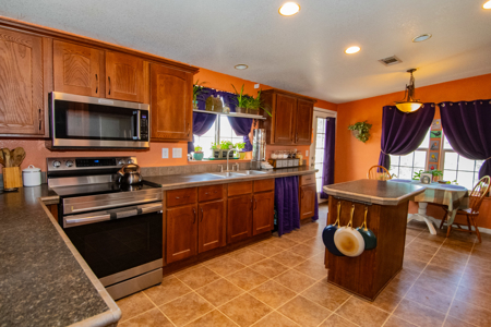 Horse / Farm Property in Small Town For Sale Northern AZ - image 6