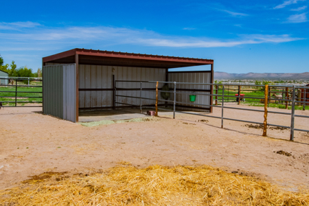 Horse / Farm Property in Small Town For Sale Northern AZ - image 21