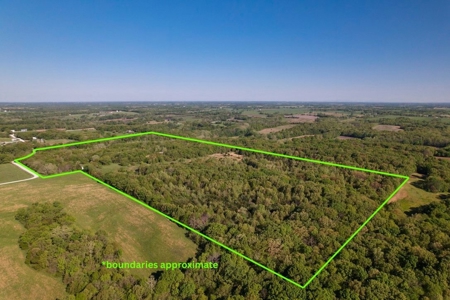 Land For Sale in Caldwell County MO – Prime Recreation Property - image 1