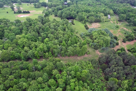 Beautiful Country Home On 9 Acres For Sale In Mtn View Missouri!! - image 40
