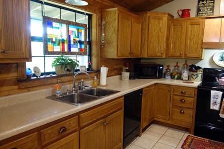 Beautiful Country Home On 9 Acres For Sale In Mtn View Missouri!! - image 12