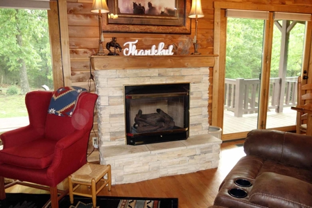 Beautiful Country Home On 9 Acres For Sale In Mtn View Missouri!! - image 6