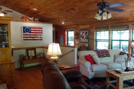 Beautiful Country Home On 9 Acres For Sale In Mtn View Missouri!! - image 9