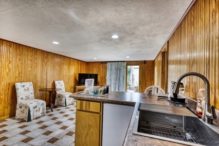 Brick Ranch Home for Sale in Floyd County VA - image 19