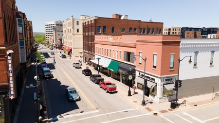 Premier investment opportunity in the heart of La Crosse, WI - image 15