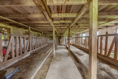 Country Home for Sale in Maury County, Tennessee - image 48