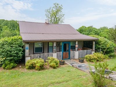 Country Home for Sale in Maury County, Tennessee - image 4