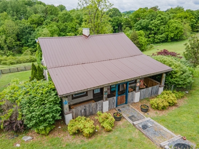 Country Home for Sale in Maury County, Tennessee - image 6