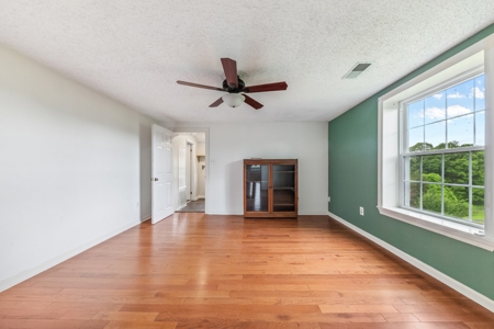Country Home for Sale in Maury County, Tennessee - image 30