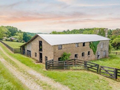 Country Home for Sale in Maury County, Tennessee - image 46