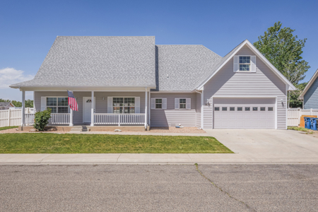 4 Bedroom Home with Pool For Sale in Grand Junction, CO - image 1