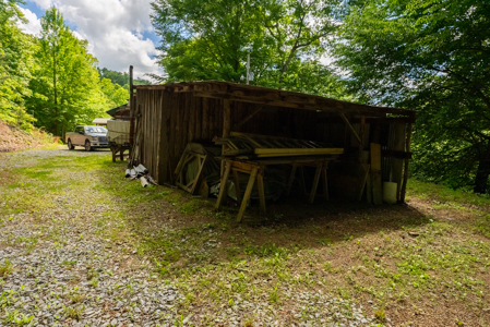 Off-Grid Oasis in the Heart of Hancock County Tennessee - image 47