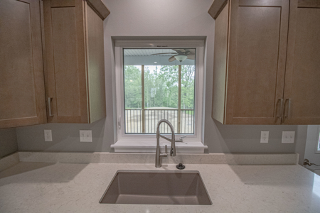 Anamosa Country Home For Sale With Timber - image 10