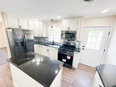 Remodeled Home for Sale in Salem, Missouri - image 15