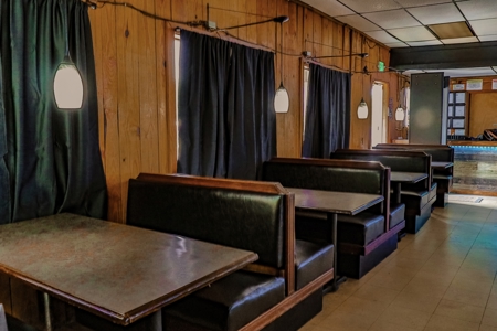 Turn-Key Bar & Grill / Night Club for Sale near Kentucky Lake, TN - image 15