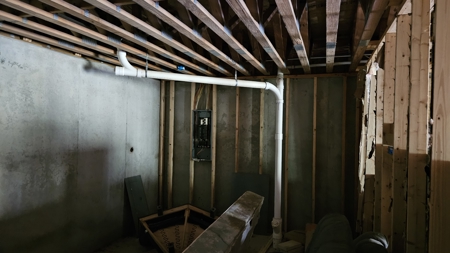 Offering #1 - Home with Water Access at Claytor Lake - image 30