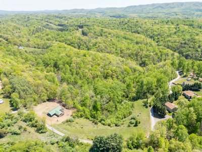 Offering #1 - Home with Water Access at Claytor Lake - image 2