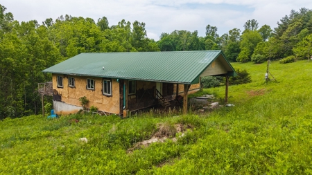 Offering #1 - Home with Water Access at Claytor Lake - image 3