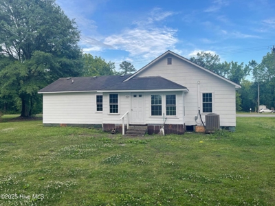 Home For Sale In Creswell North Carolina - image 2