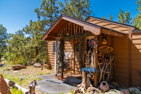 Colorado Equestrian Ranch- 2 BR Ranch Home on 53 Acres With Barn - image 32