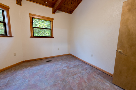 Riverfront Home on 4.64 Acres for Sale in Jasper, Florida - image 30